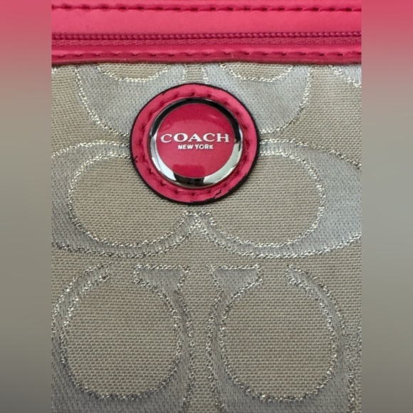 Coach Jacquard Signature Tan W/Coral Pink Trim Wallet - Picture 3 of 14